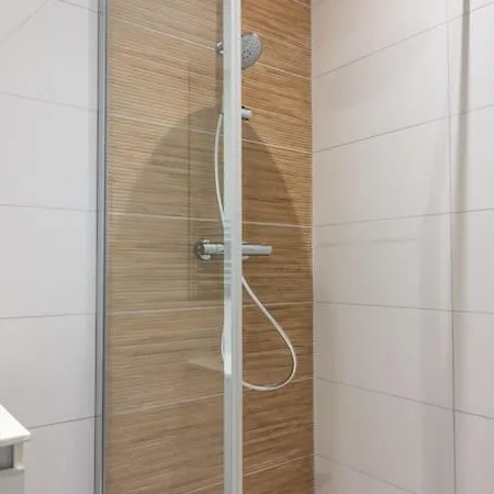 Hyper-centre De Grenoble, Ambiance Tropicale, Wifi Fibre *